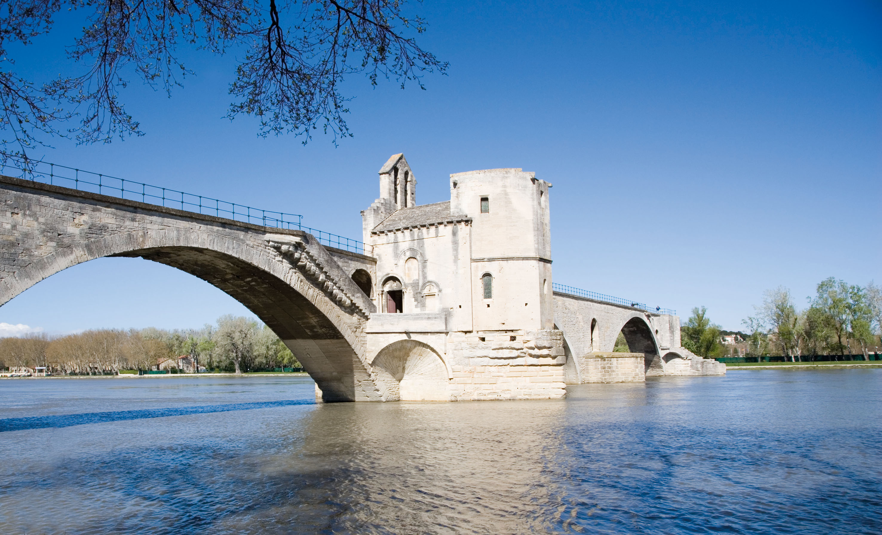 Avignon Pont1.jpg